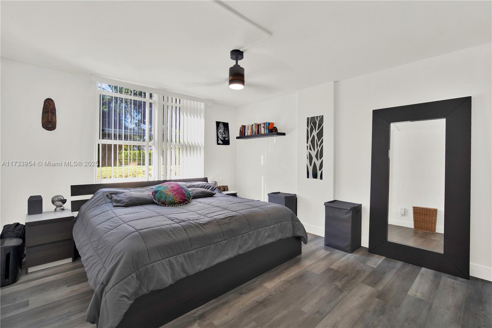 ROYAL PARK CONDO - Residential