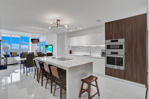 851 NE 1st Ave 3001 Miami FL 33132