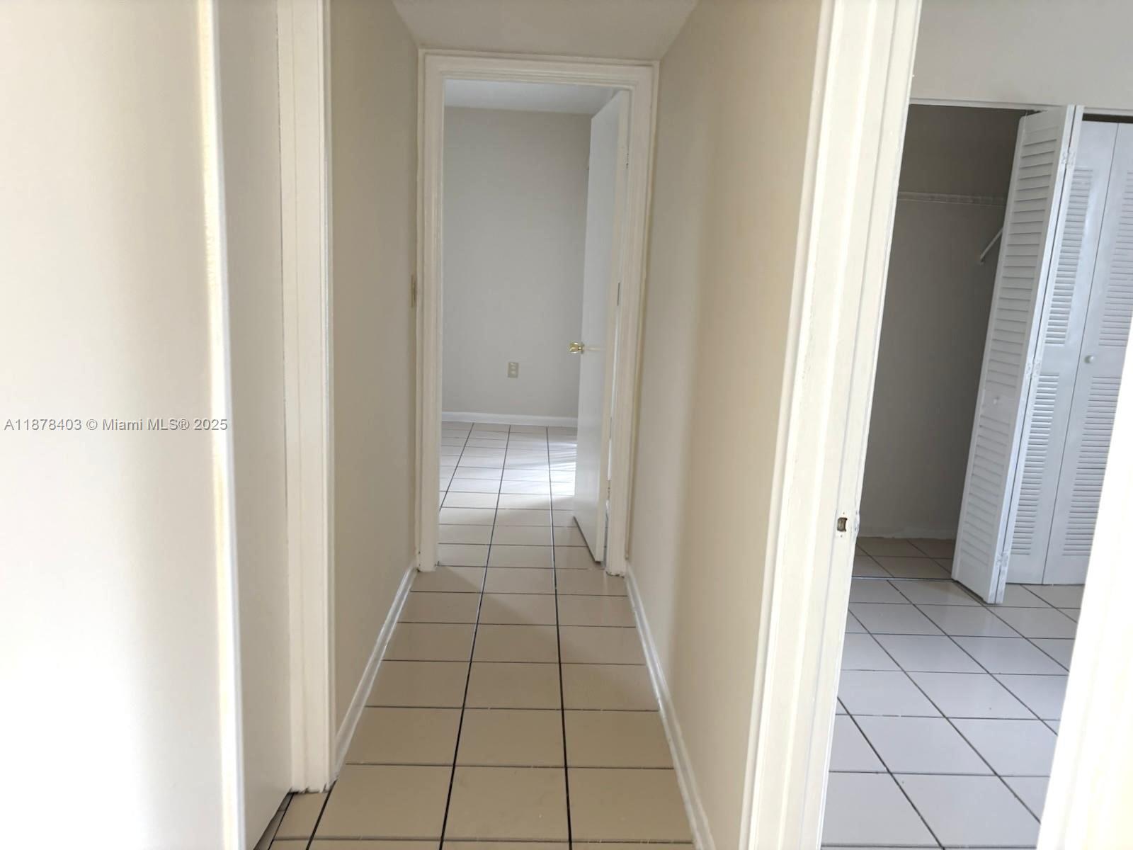 SOLEIL LAKE CONDO - Residential Lease