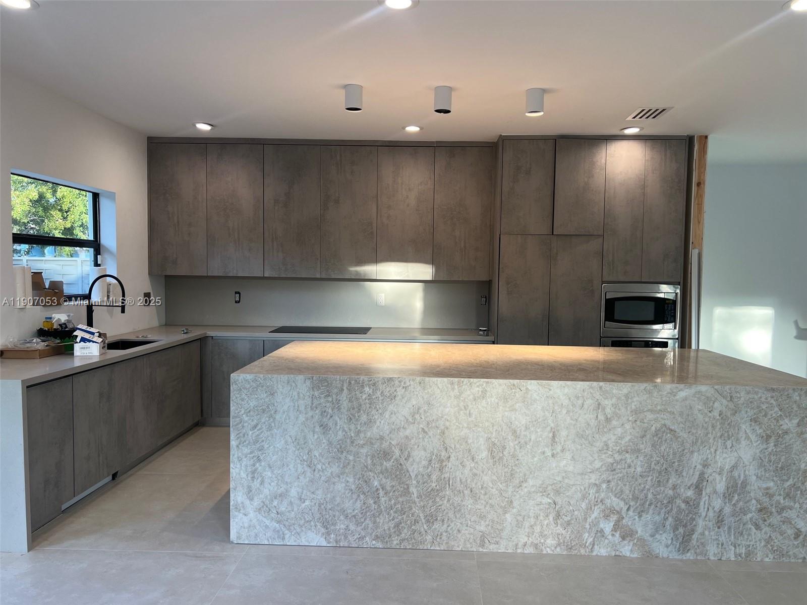 CHEDIAK SUBD - Residential