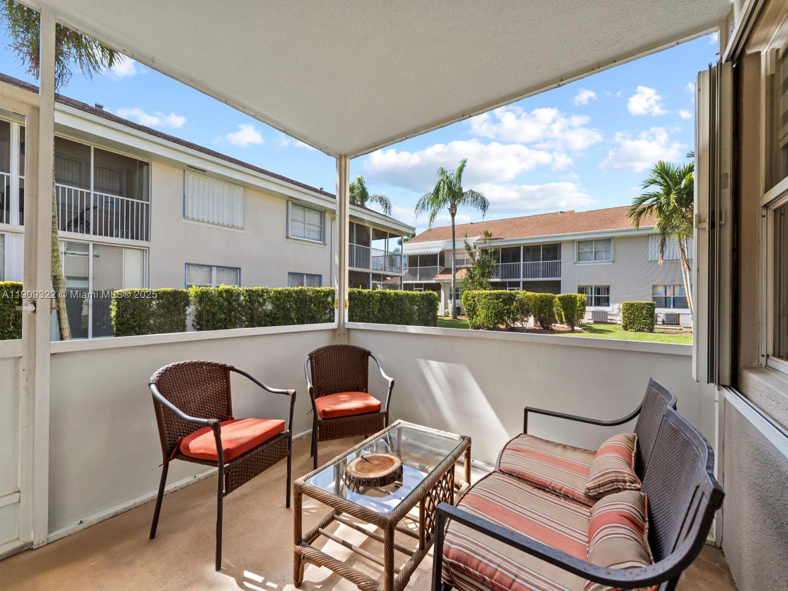 CENTER-GATE NO 1 - Residential