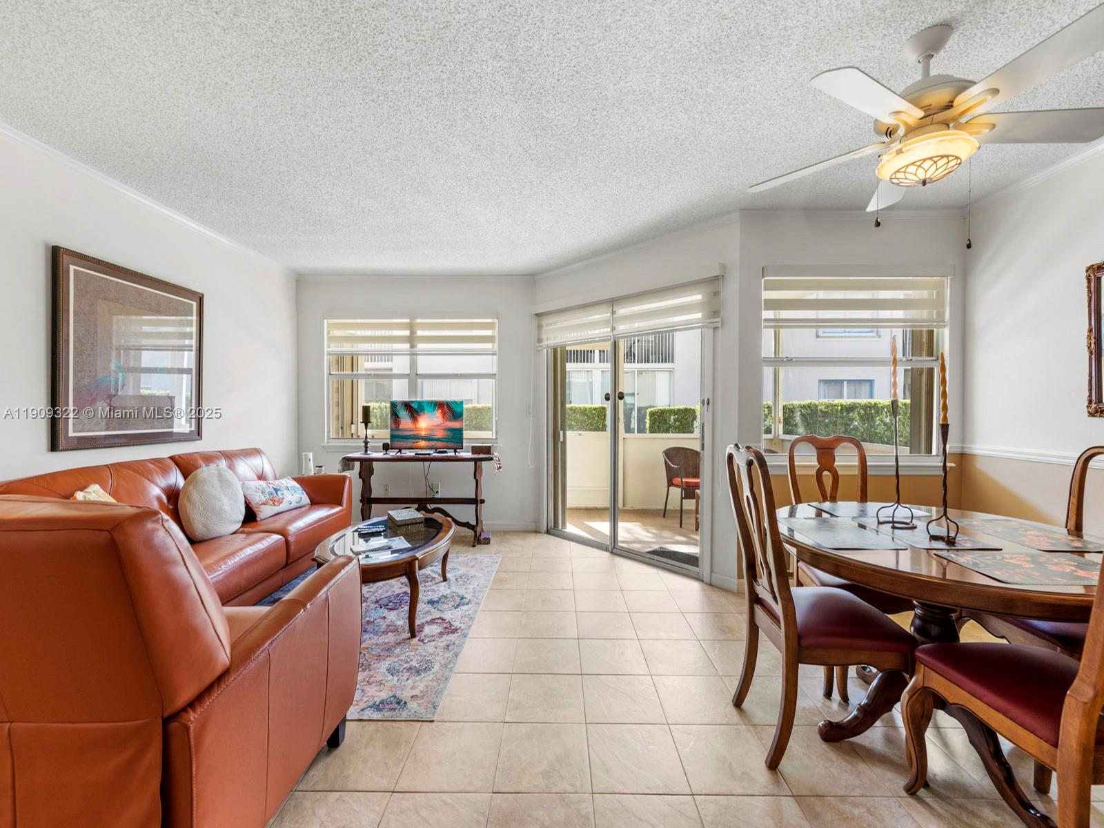 CENTER-GATE NO 1 - Residential