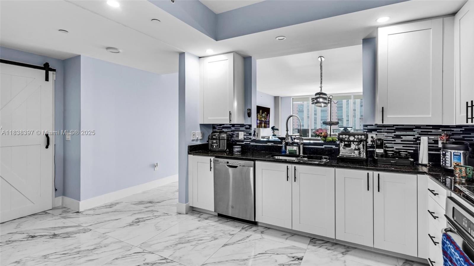 3340 NE 190th St 1003, Aventura, FL, 33180/$1,199,000 1 3340 NE 190th St 1003