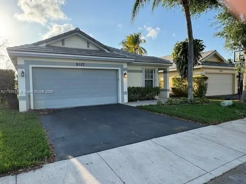 MLS: A11765816