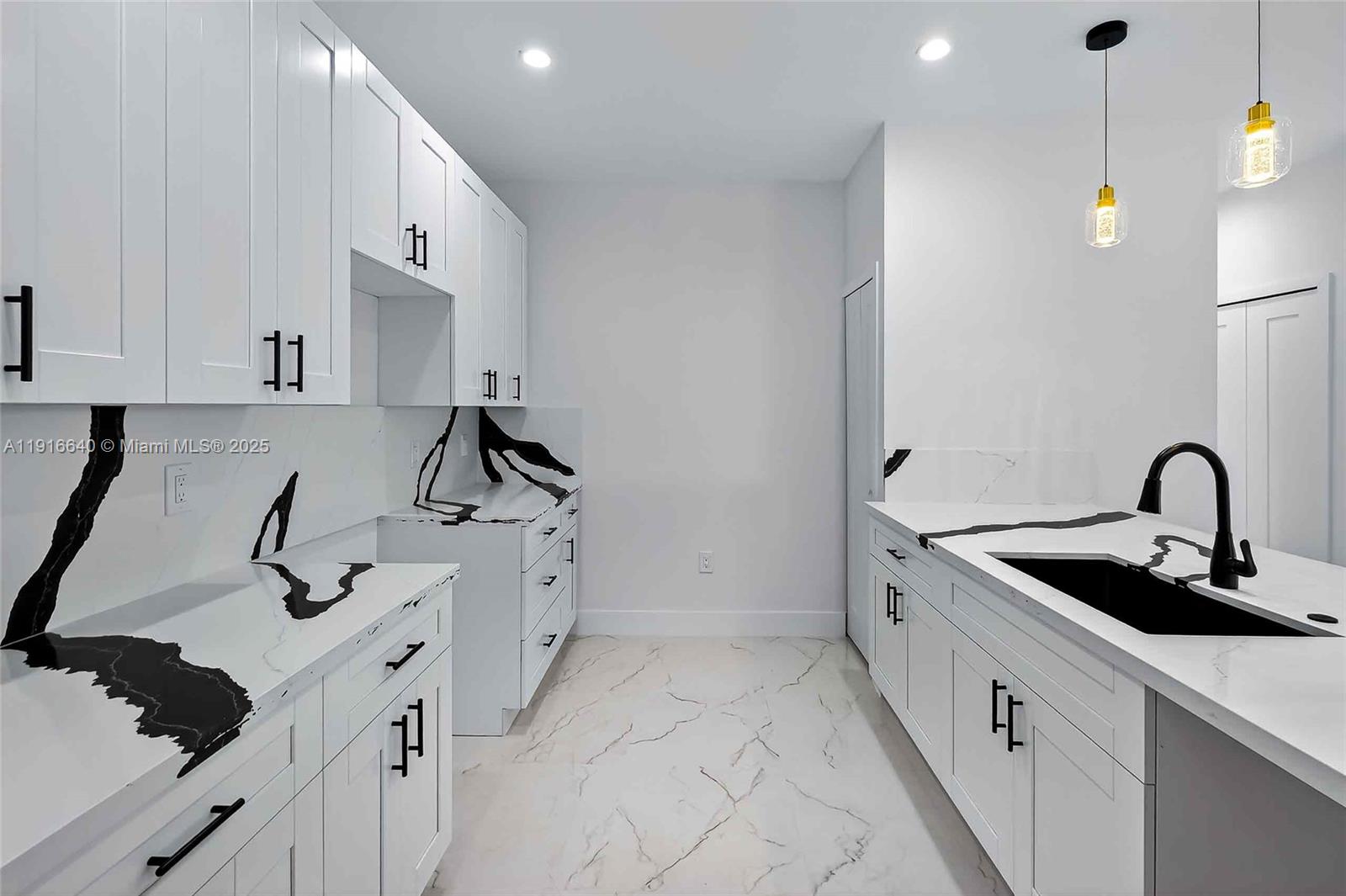 N MIAMI ESTATES - Residential