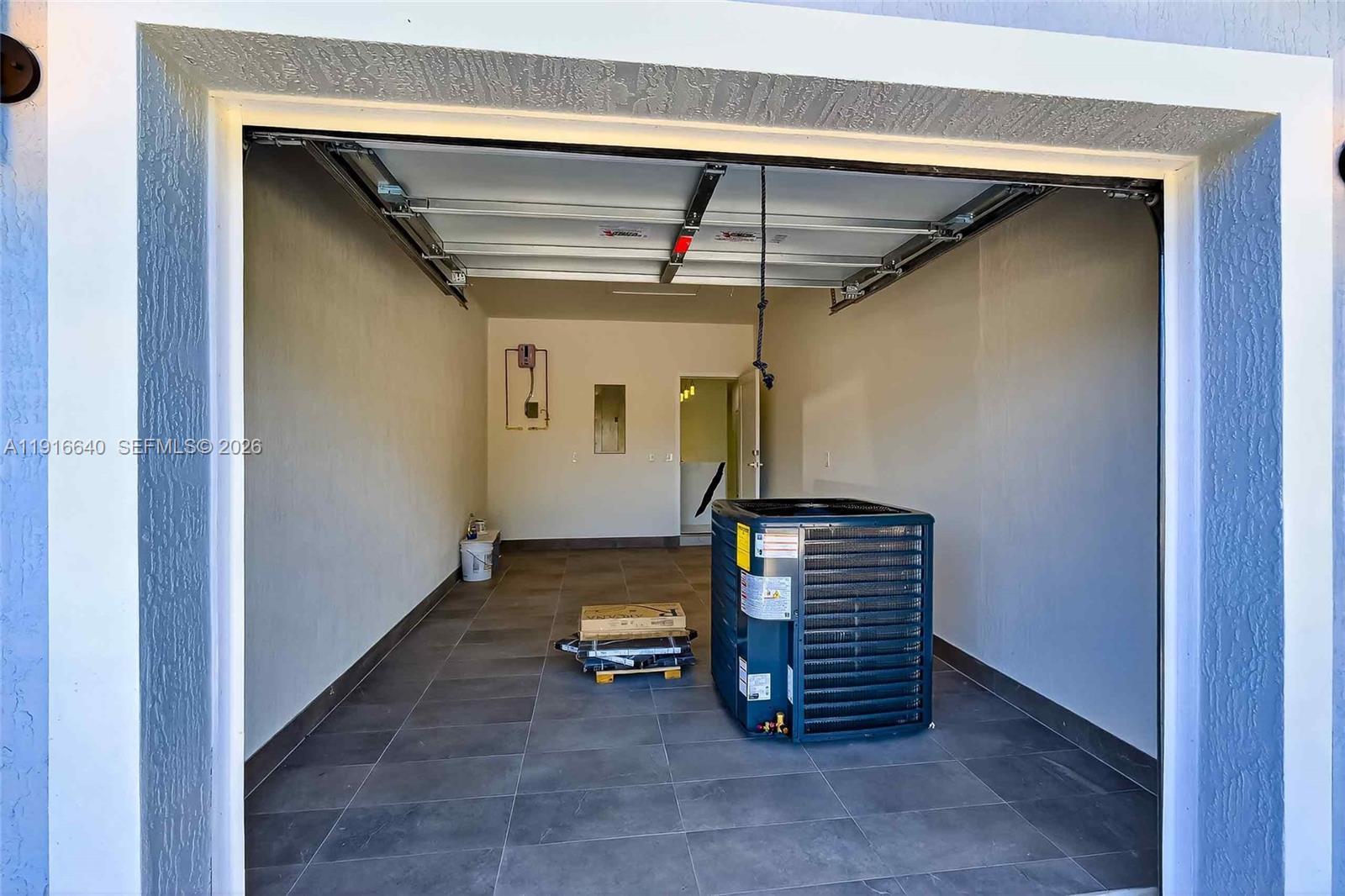 N MIAMI ESTATES - Residential