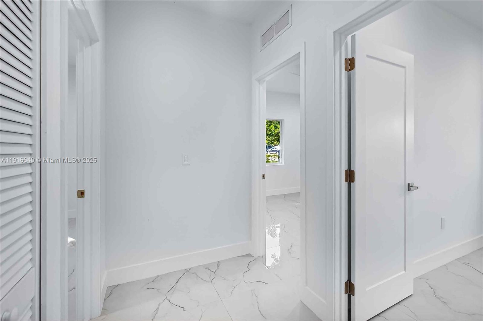 N MIAMI ESTATES - Residential