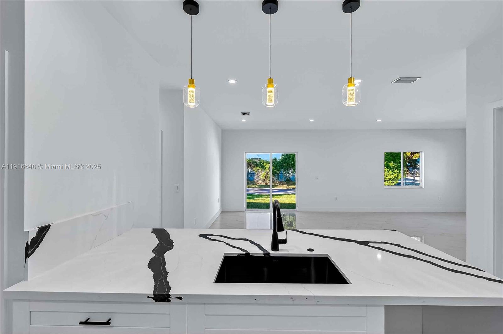 N MIAMI ESTATES - Residential