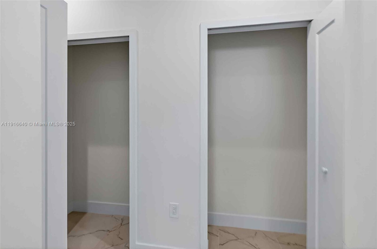 N MIAMI ESTATES - Residential