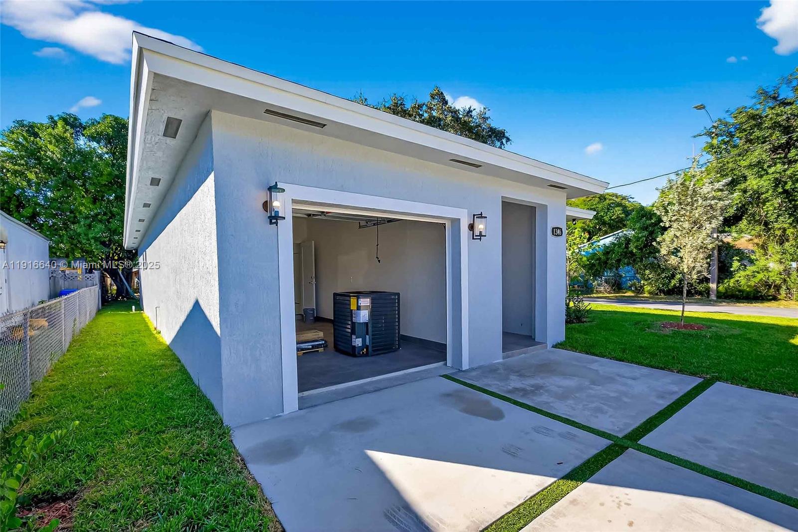 N MIAMI ESTATES - Residential