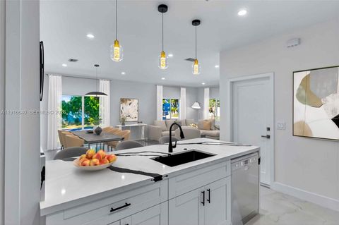 1346 NW 44th St Miami FL 33142