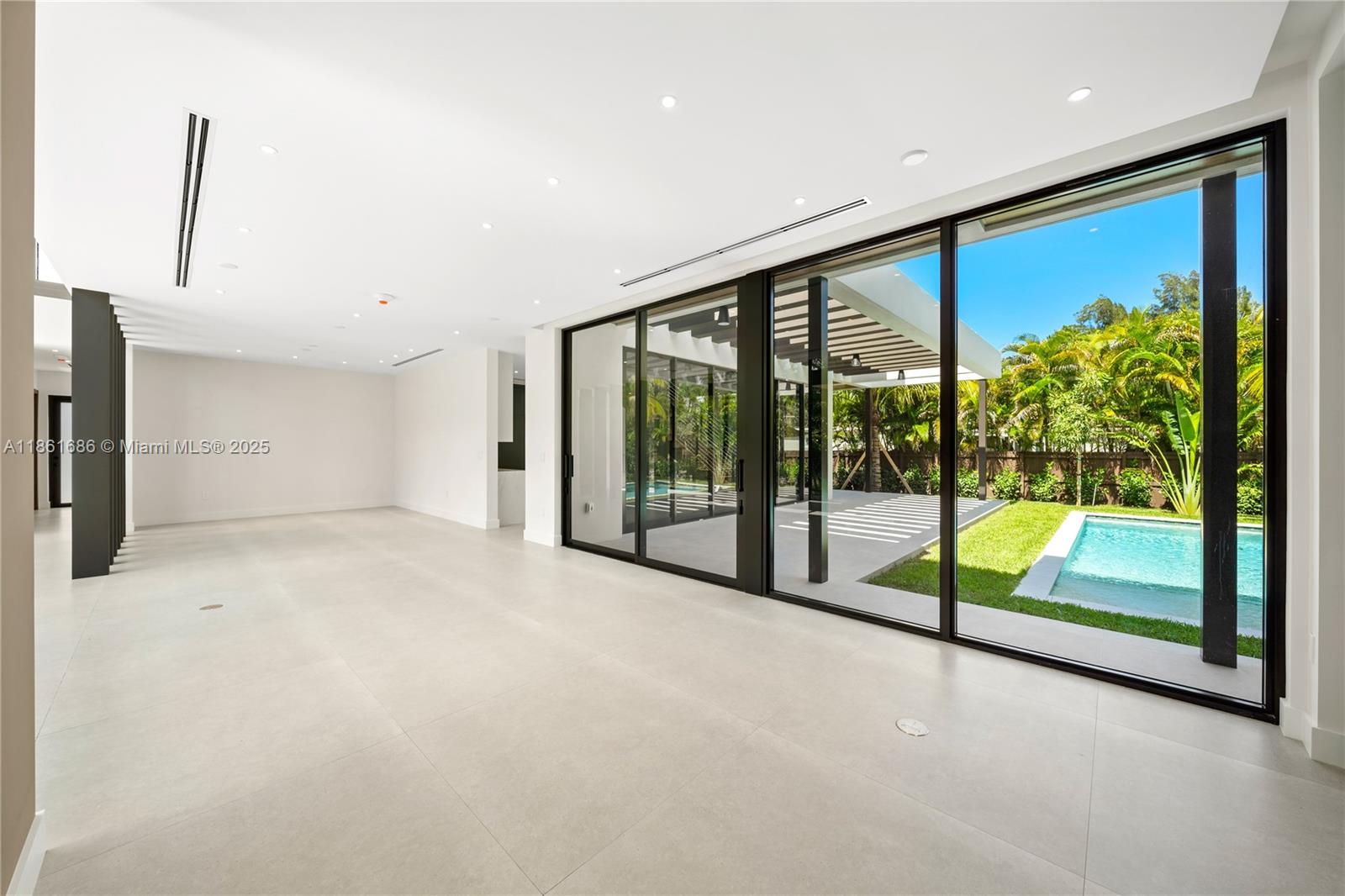 OAK HEIGHTS - Residential