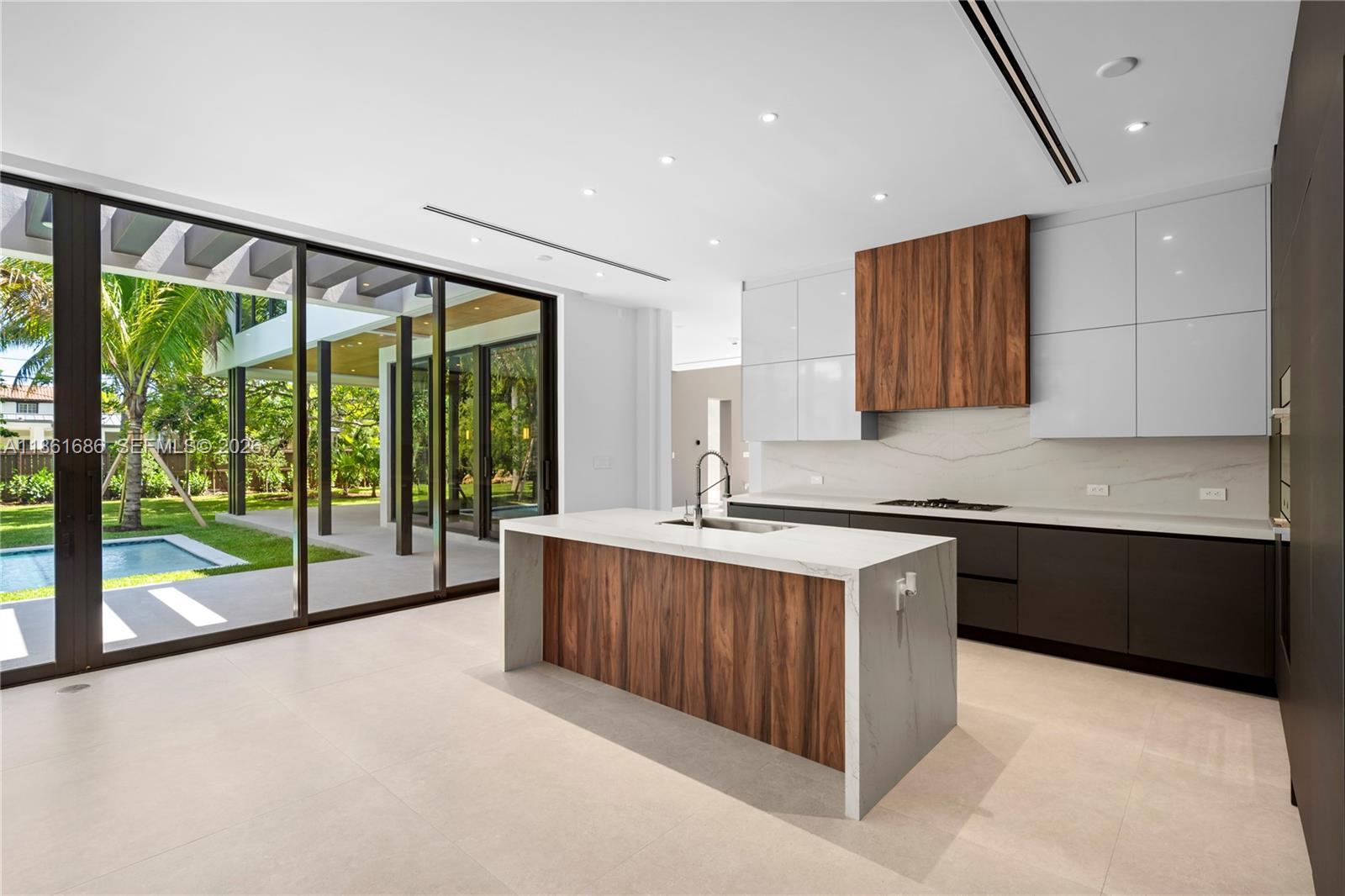 OAK HEIGHTS - Residential
