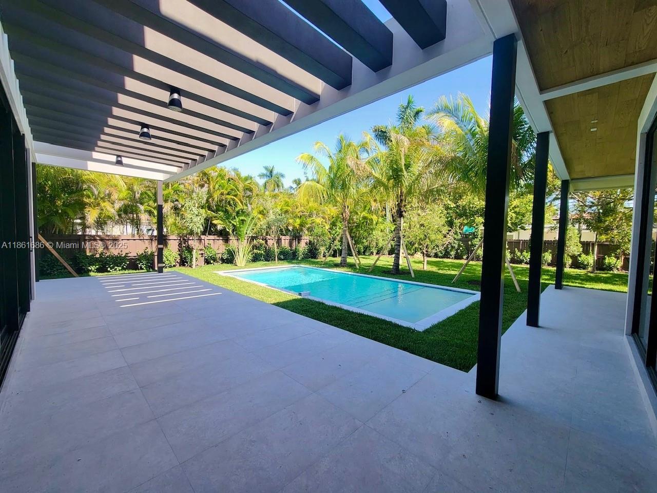 OAK HEIGHTS - Residential