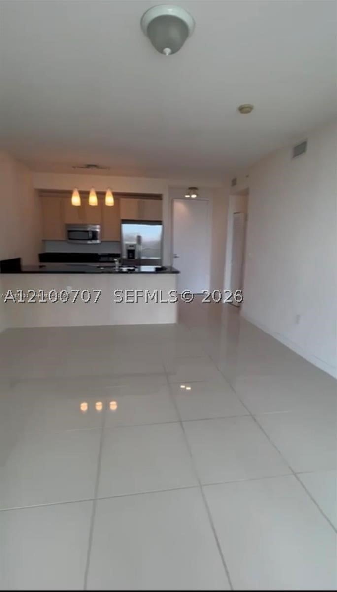 79 SW 12th St 2002-S