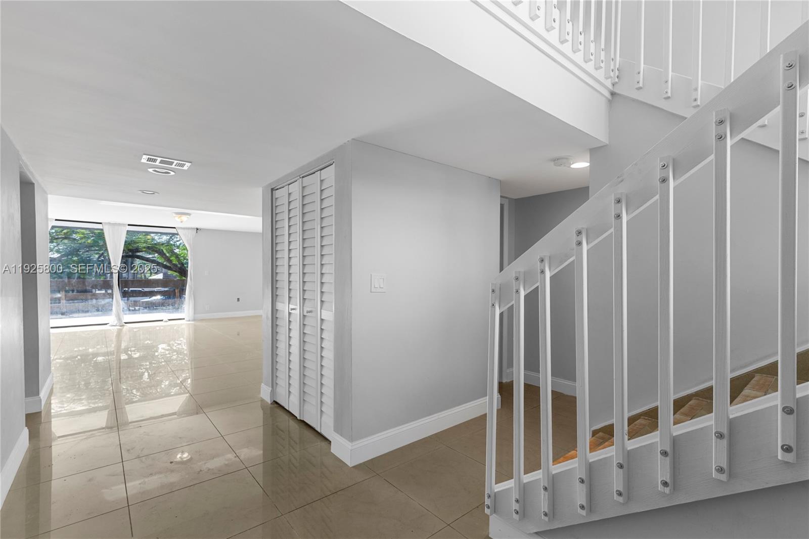 FOUNTAINS OF JACARANDA CO - Residential