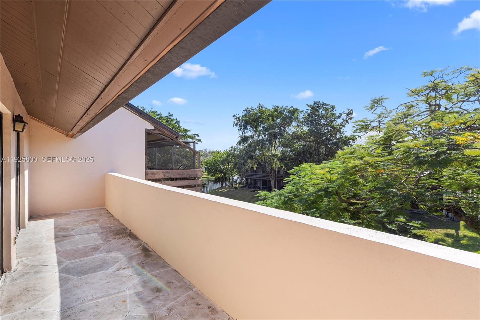 FOUNTAINS OF JACARANDA CO - Residential