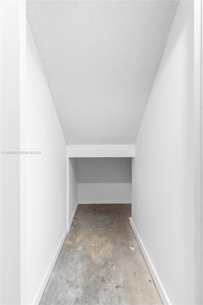 FOUNTAINS OF JACARANDA CO - Residential