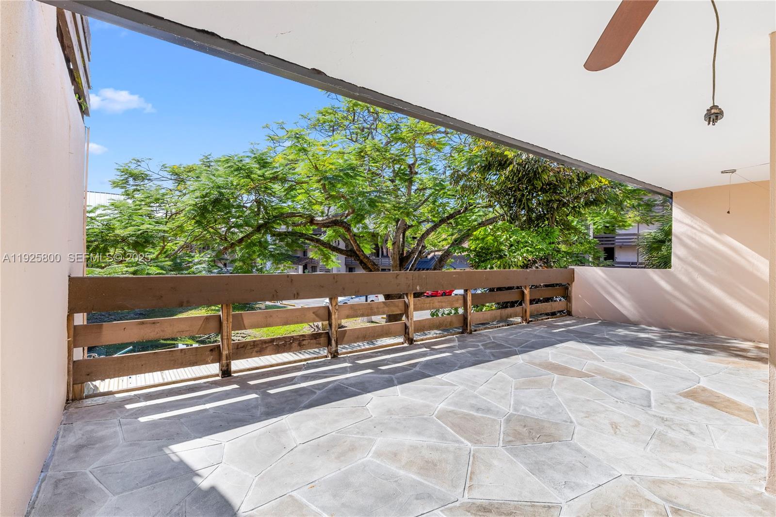 FOUNTAINS OF JACARANDA CO - Residential