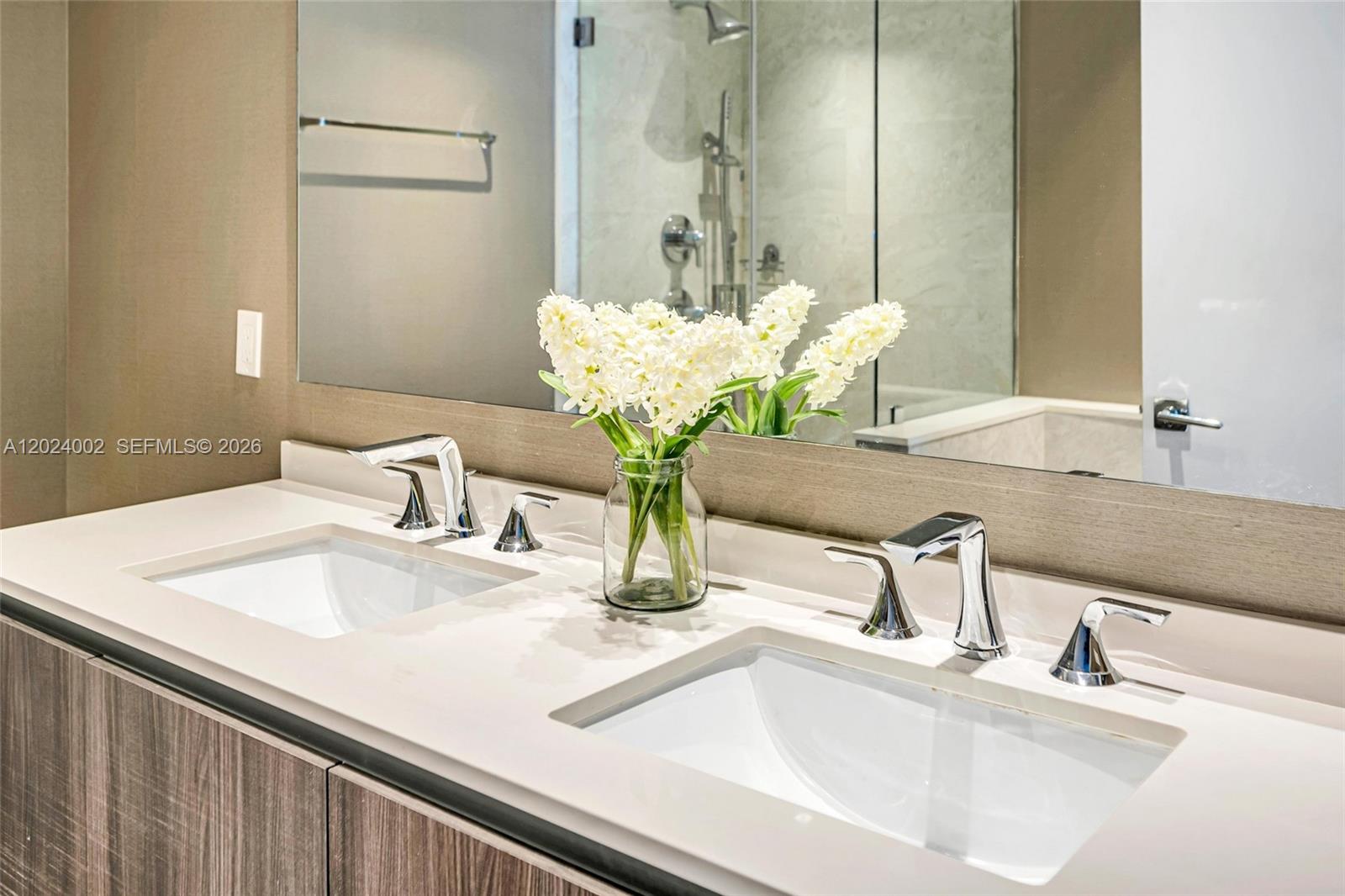ARIA ON THE BAY CONDO - Residential Lease