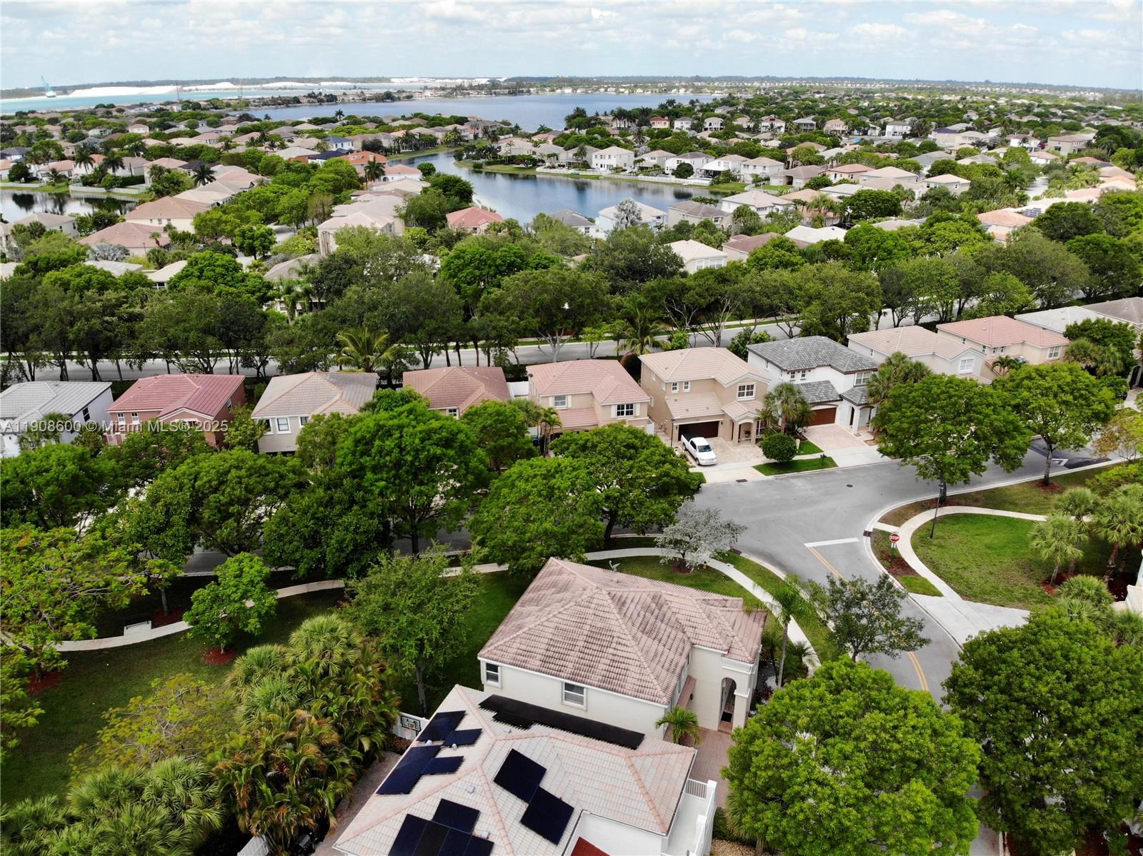 RIVIERA ISLES III - Residential Lease