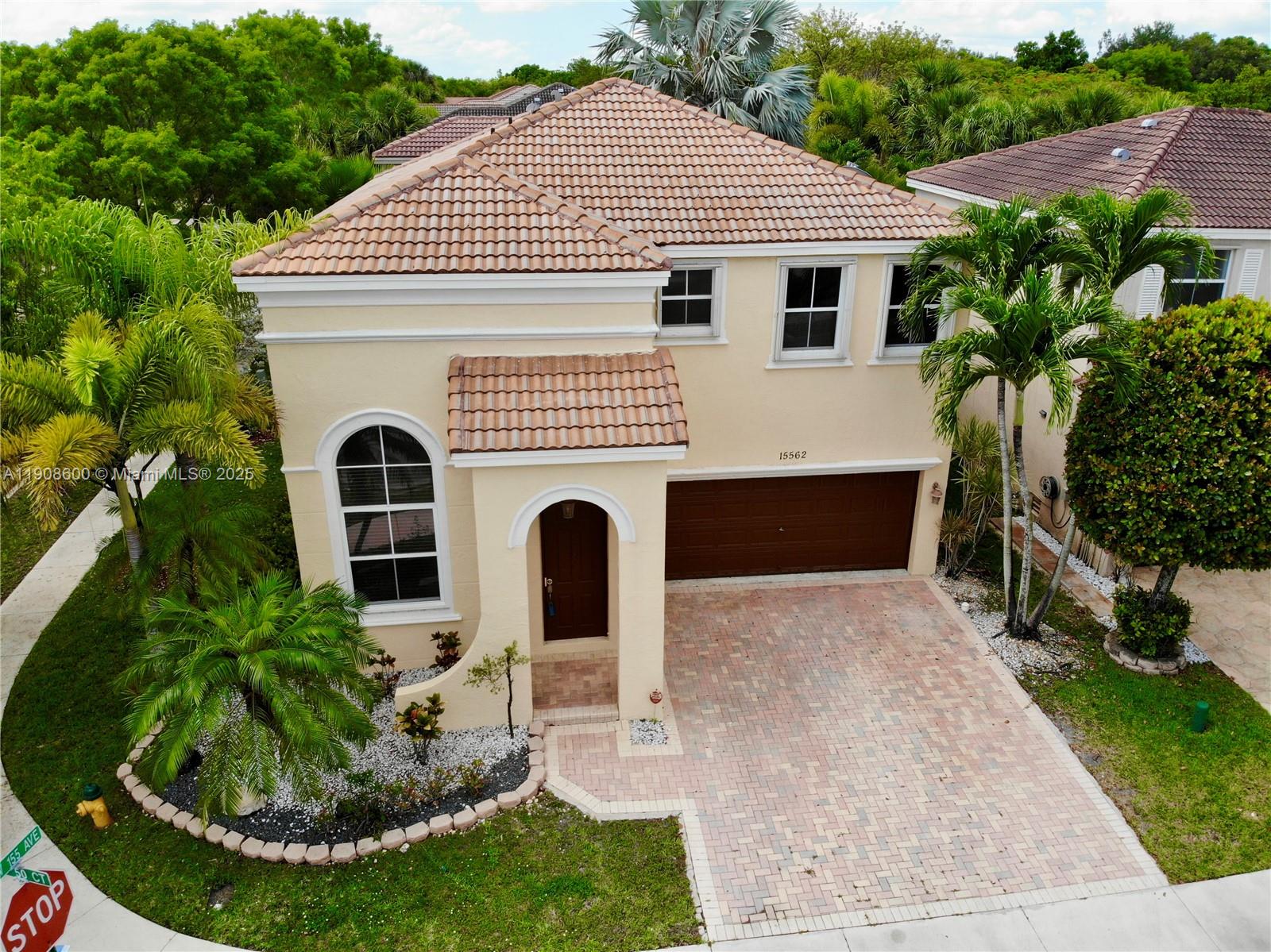 RIVIERA ISLES III - Residential Lease