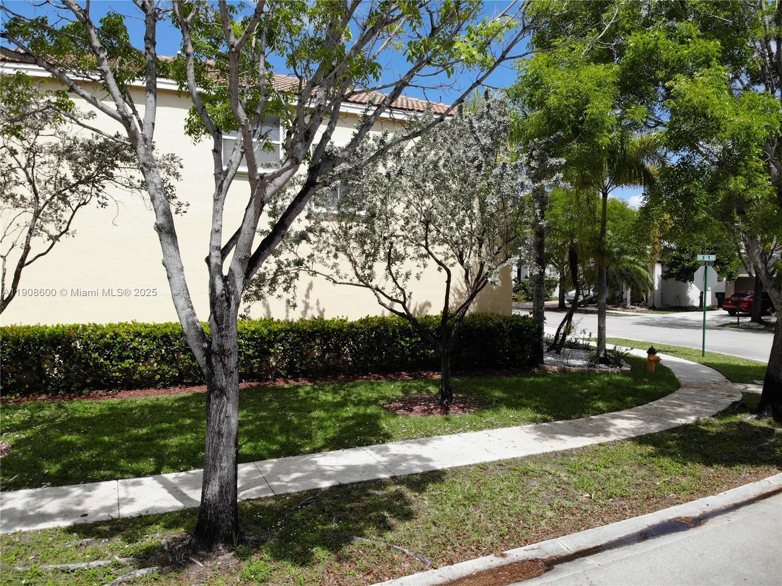 RIVIERA ISLES III - Residential Lease