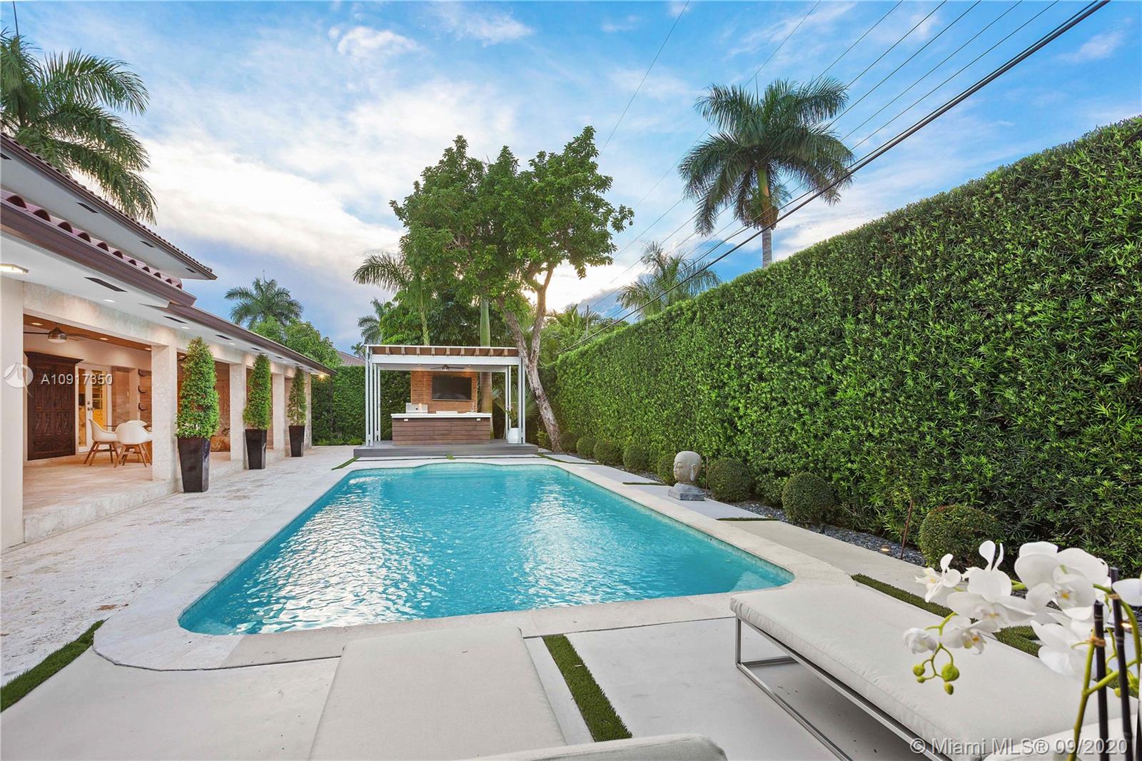 BAY HARBOR ISLAND - Residential