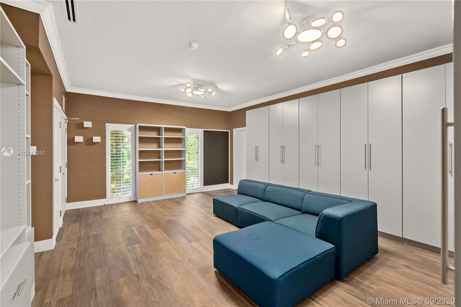 BAY HARBOR ISLAND - Residential