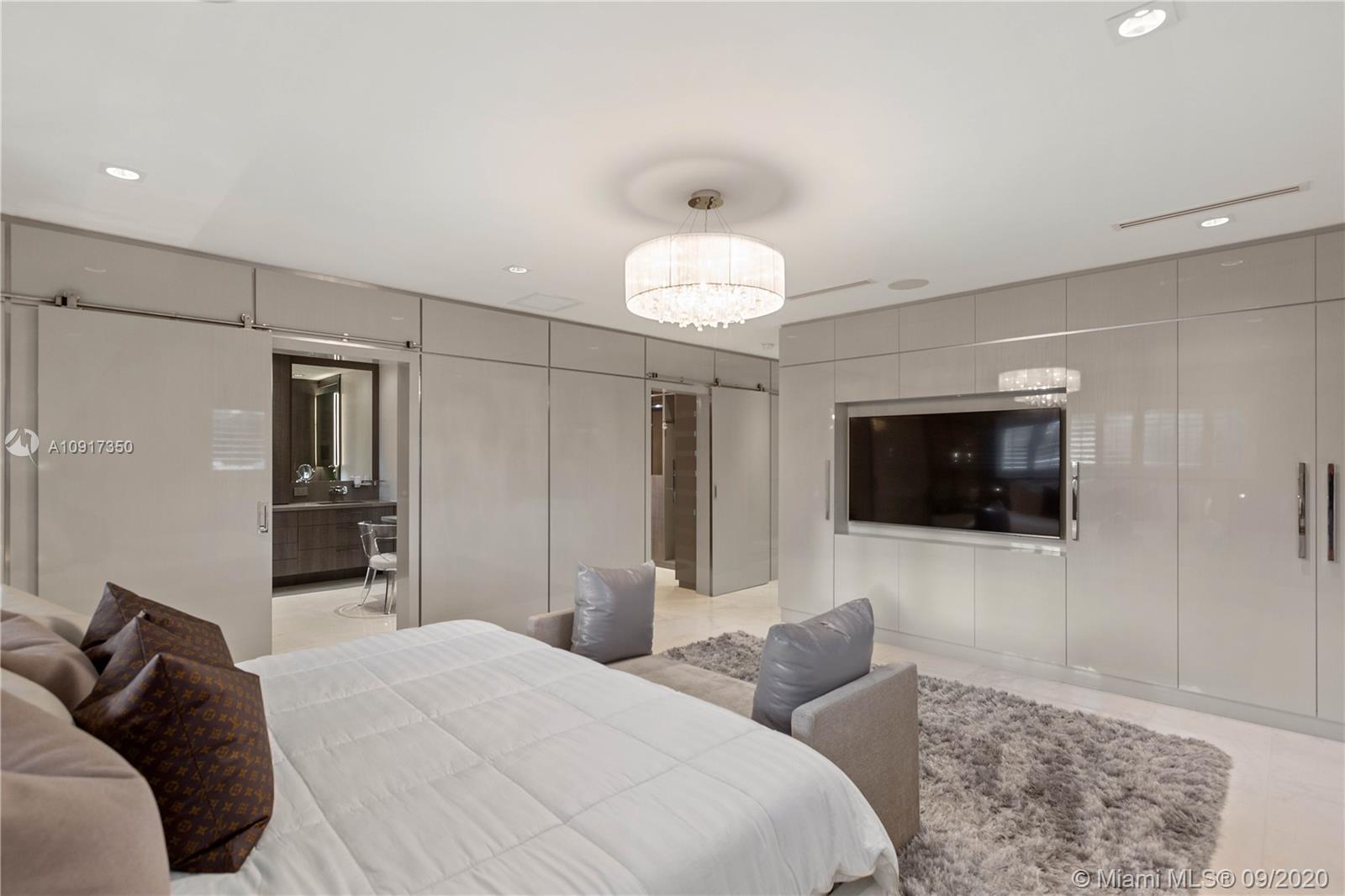 BAY HARBOR ISLAND - Residential
