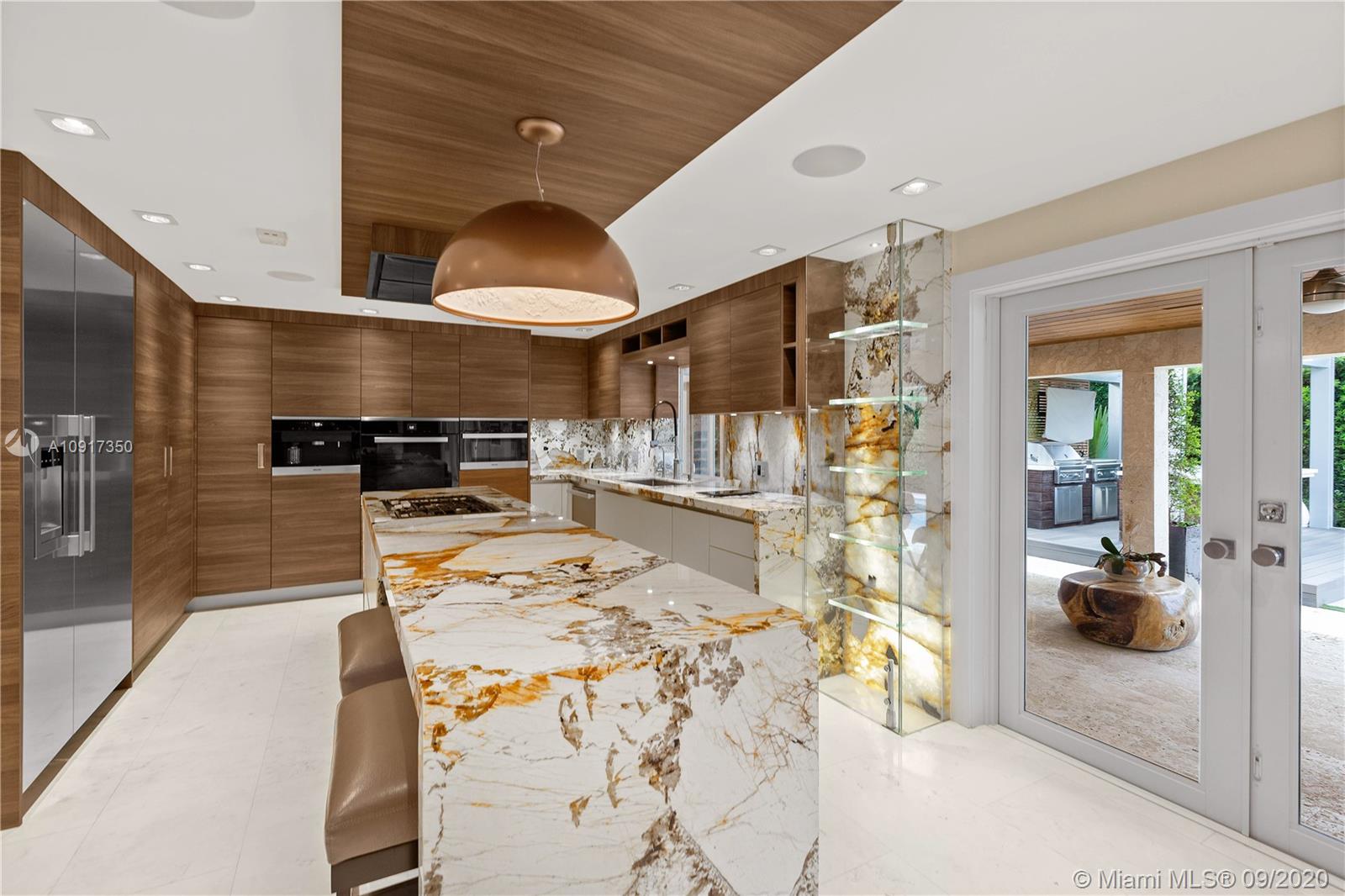 BAY HARBOR ISLAND - Residential