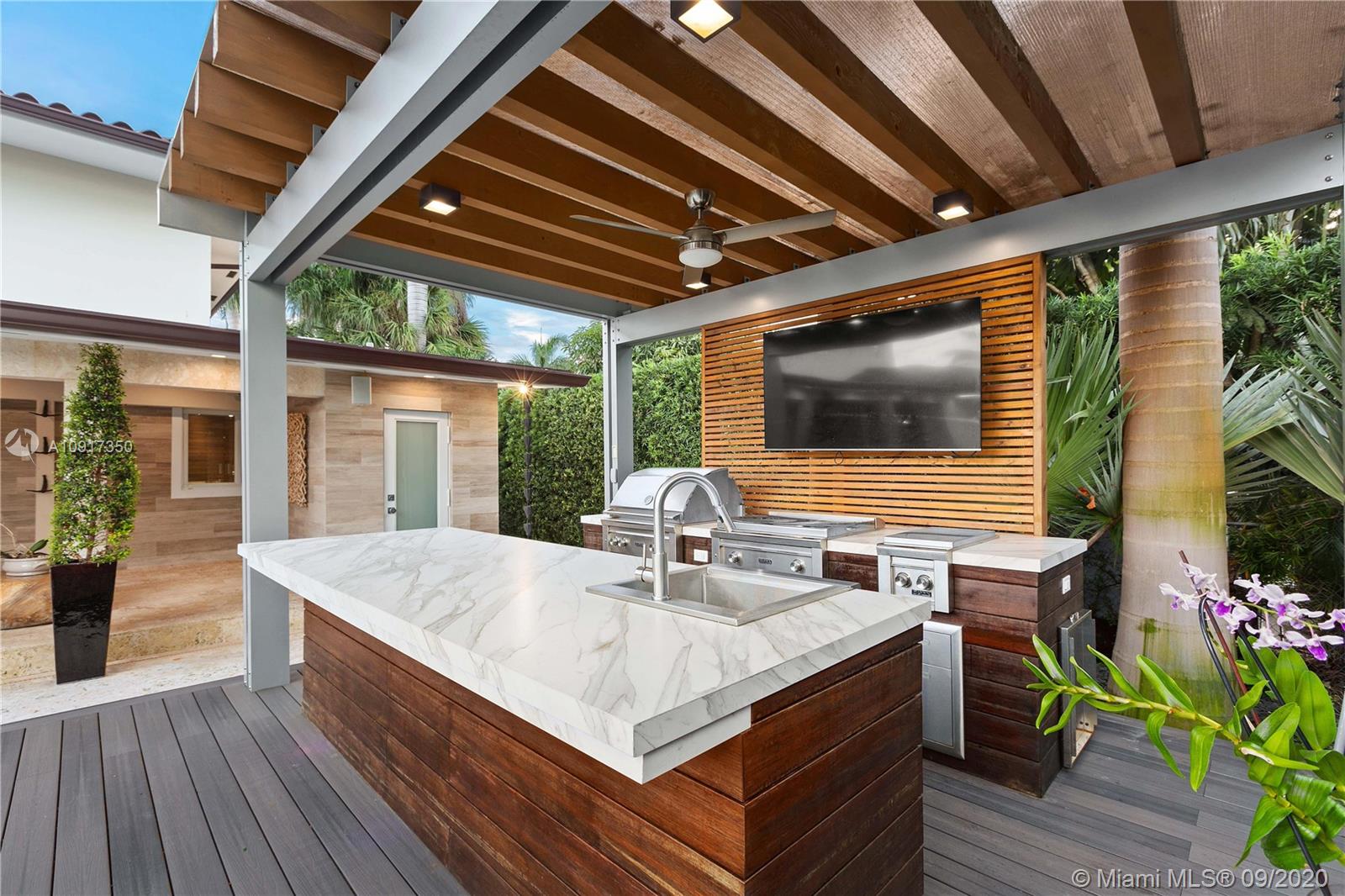 BAY HARBOR ISLAND - Residential