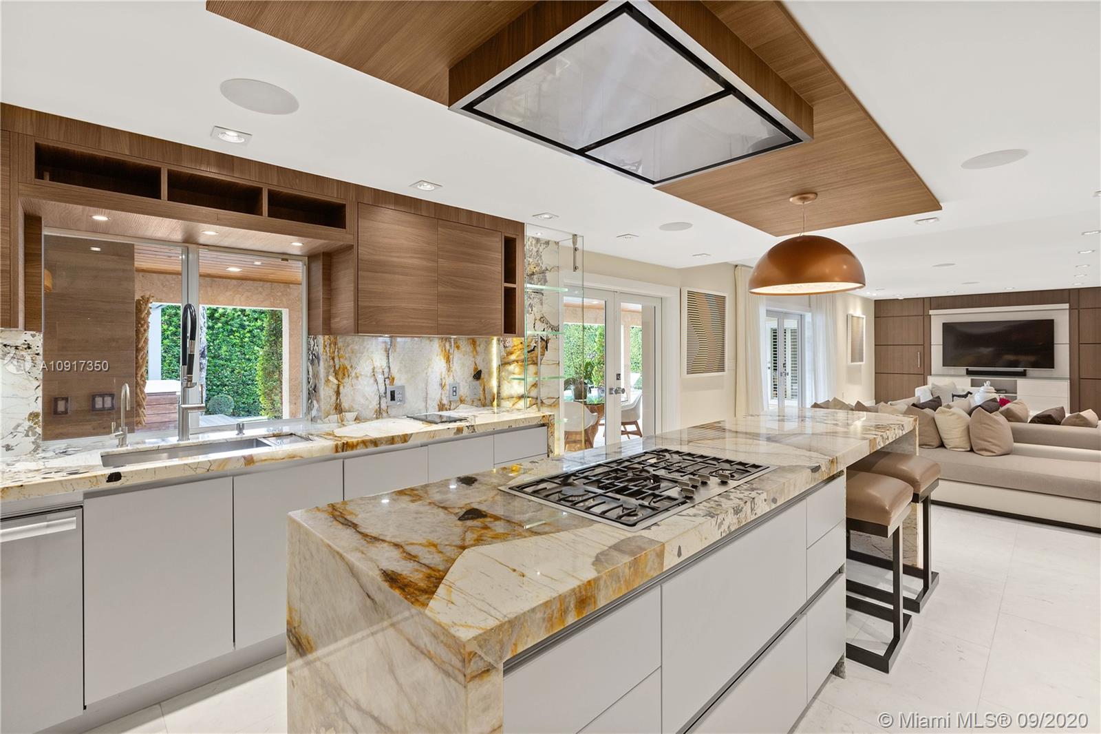 BAY HARBOR ISLAND - Residential