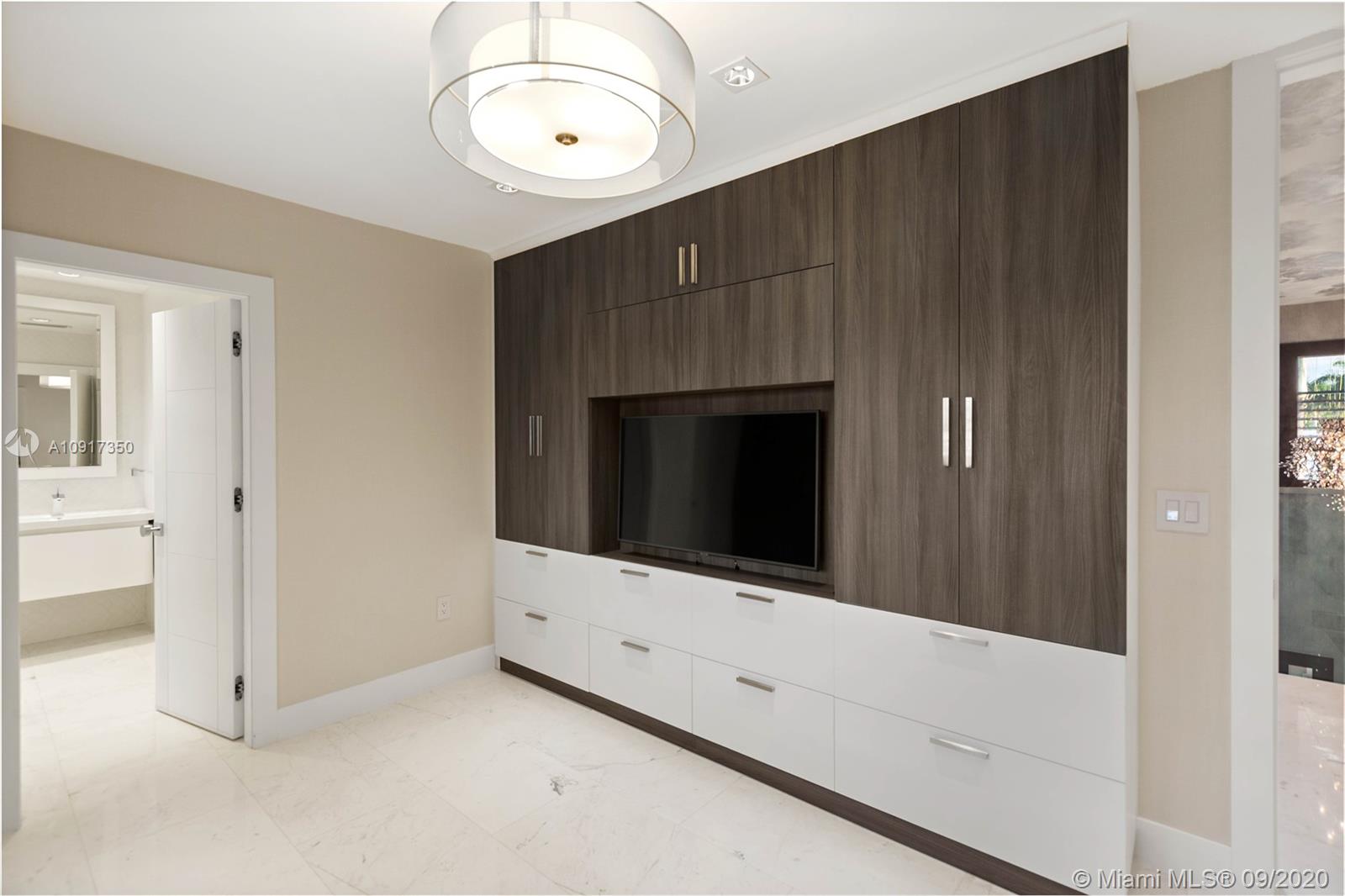 BAY HARBOR ISLAND - Residential