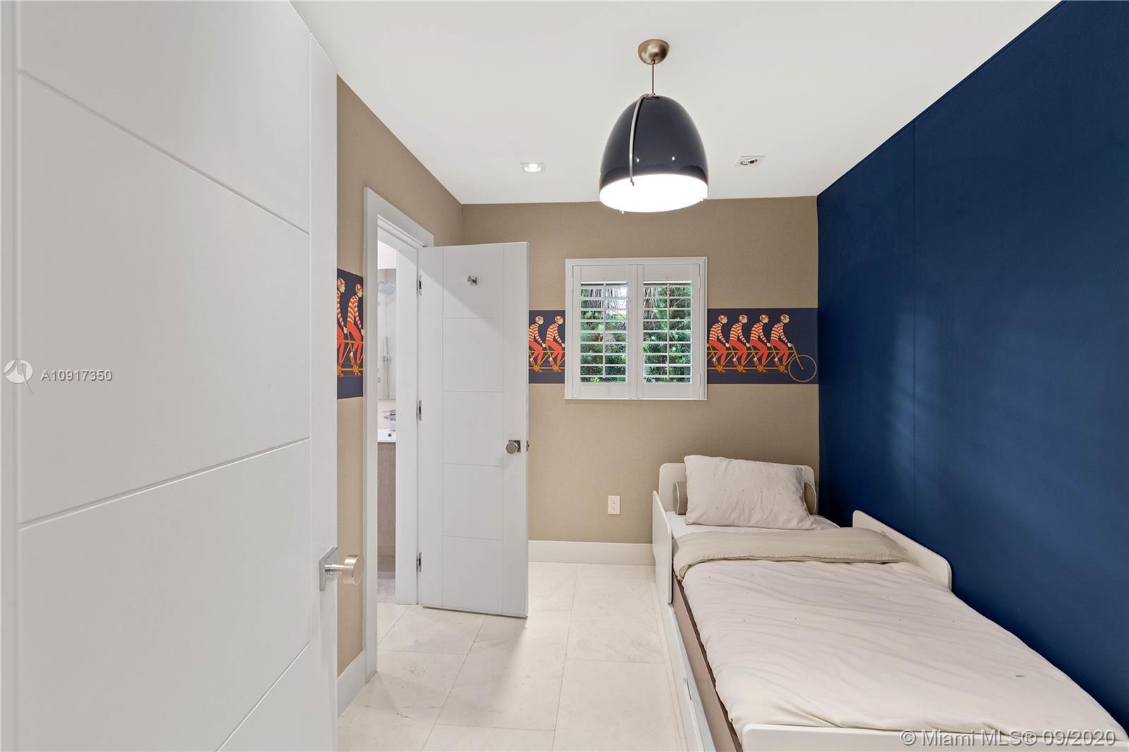 BAY HARBOR ISLAND - Residential