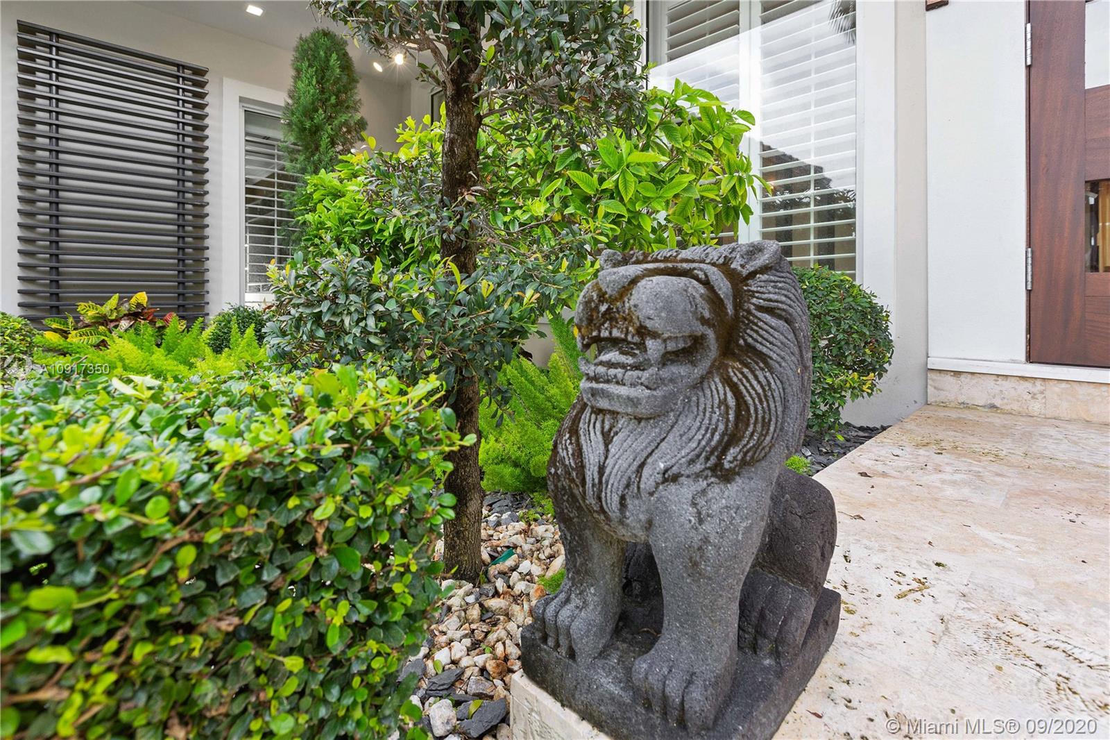 BAY HARBOR ISLAND - Residential