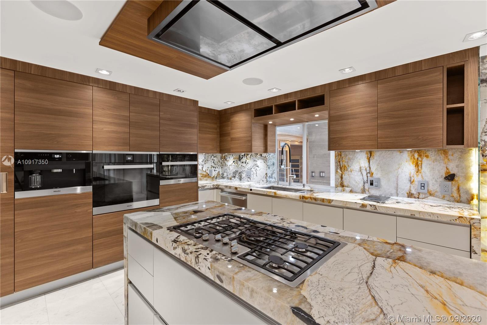 BAY HARBOR ISLAND - Residential