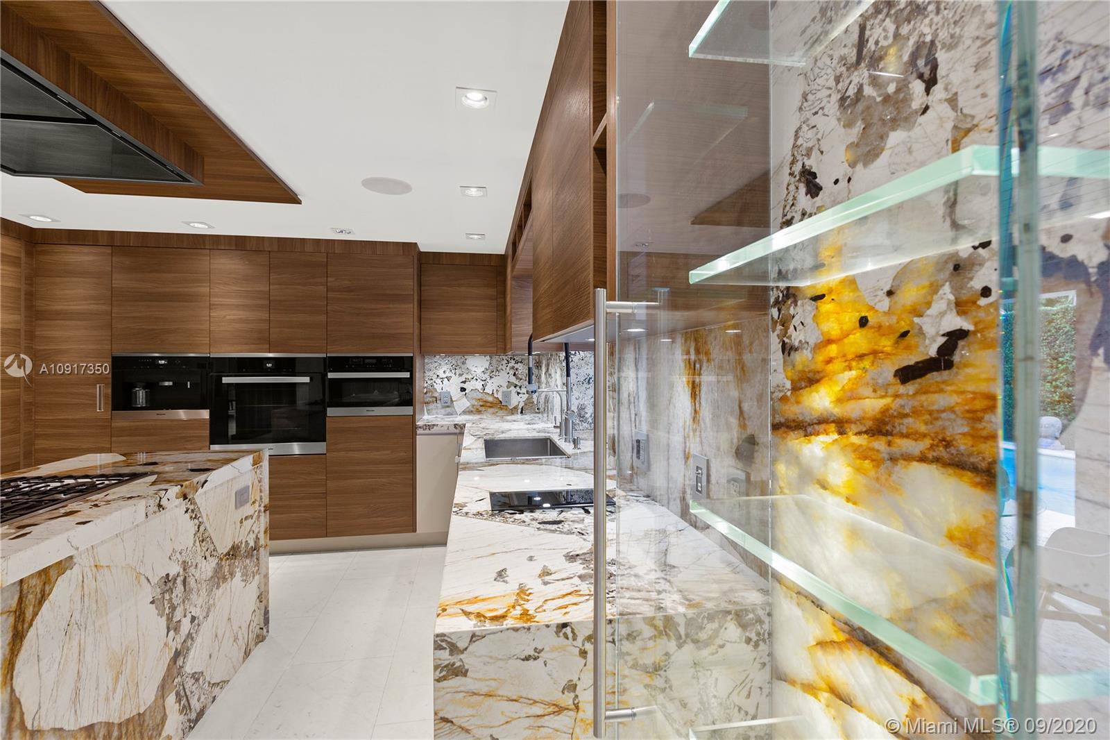 BAY HARBOR ISLAND - Residential