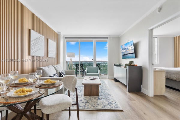 2889 MCFARLANE RD # 1513, MIAMI, FL 33133 - Image debaa8d76d917c4381d728b308a869bb/86833600