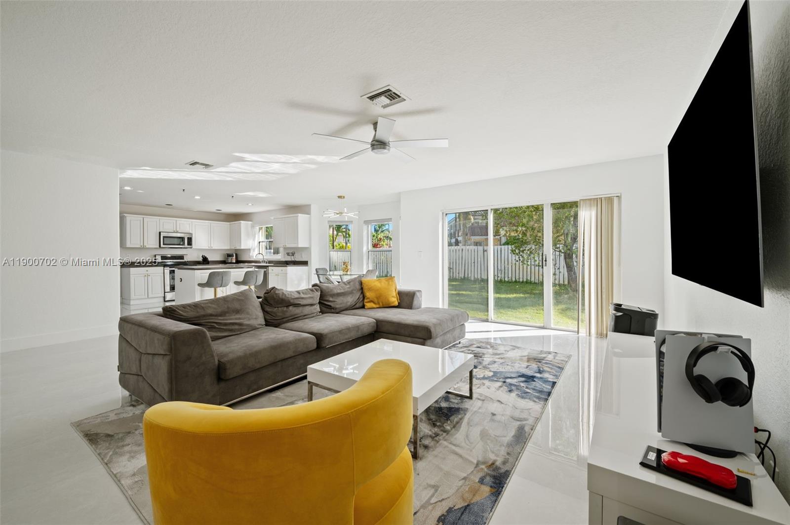 SILVER SHORES (PARCELS H - Residential