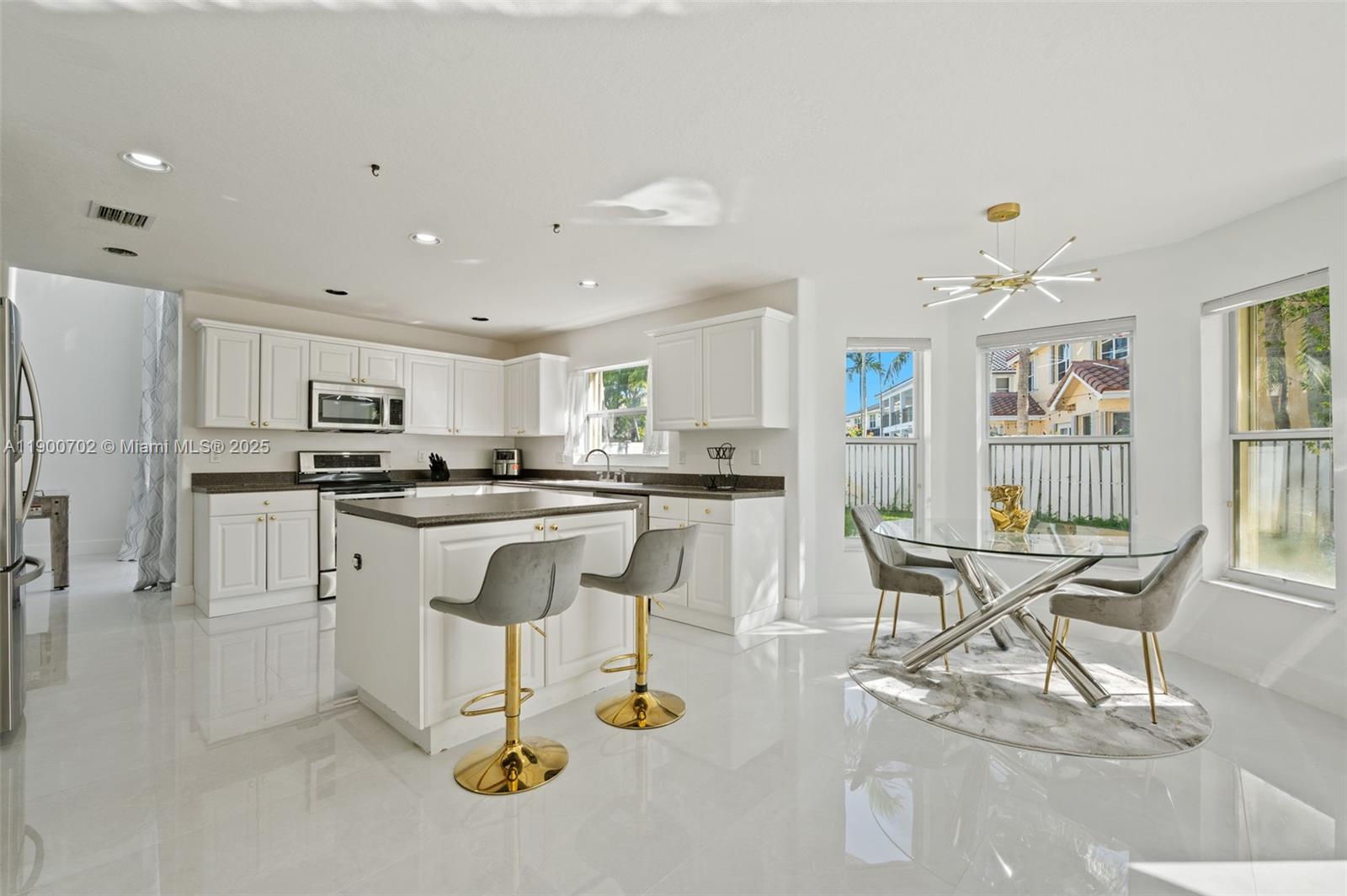 SILVER SHORES (PARCELS H - Residential