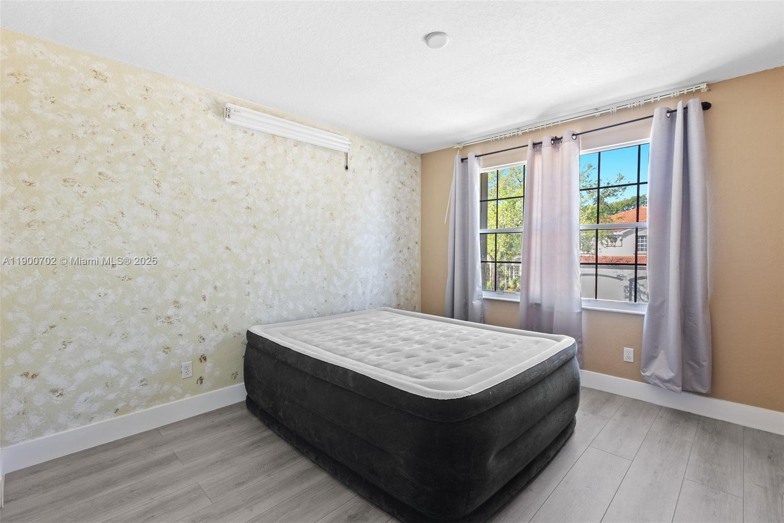 SILVER SHORES (PARCELS H - Residential