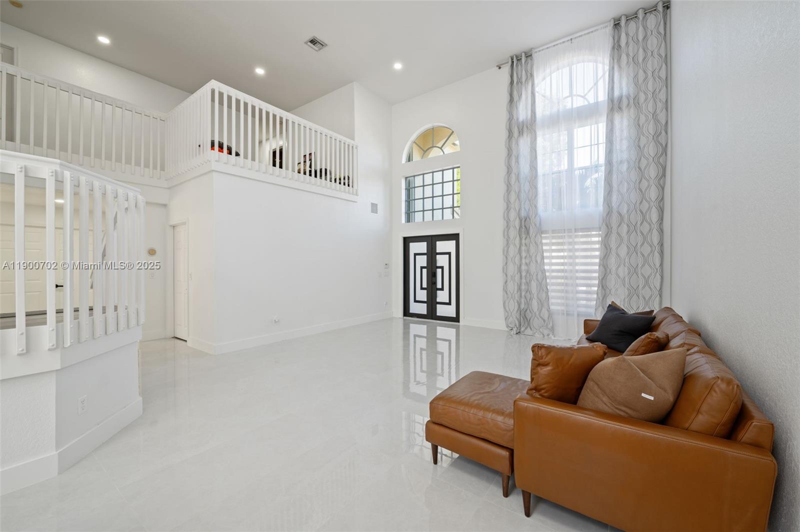 SILVER SHORES (PARCELS H - Residential