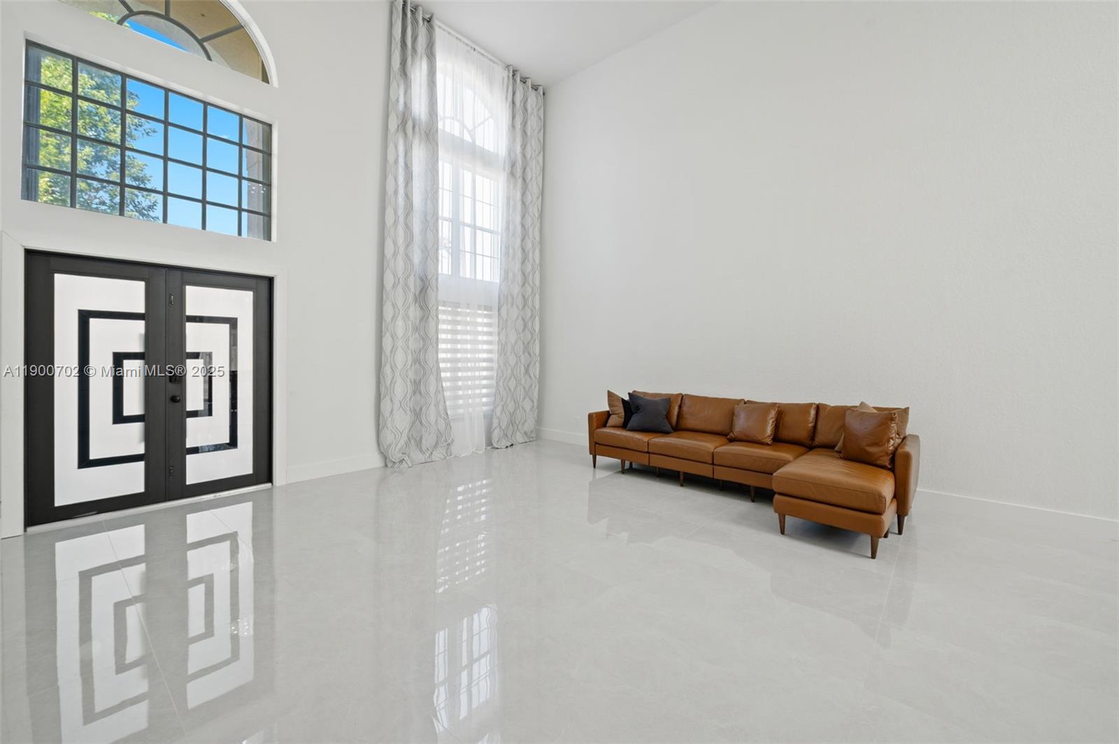 SILVER SHORES (PARCELS H - Residential