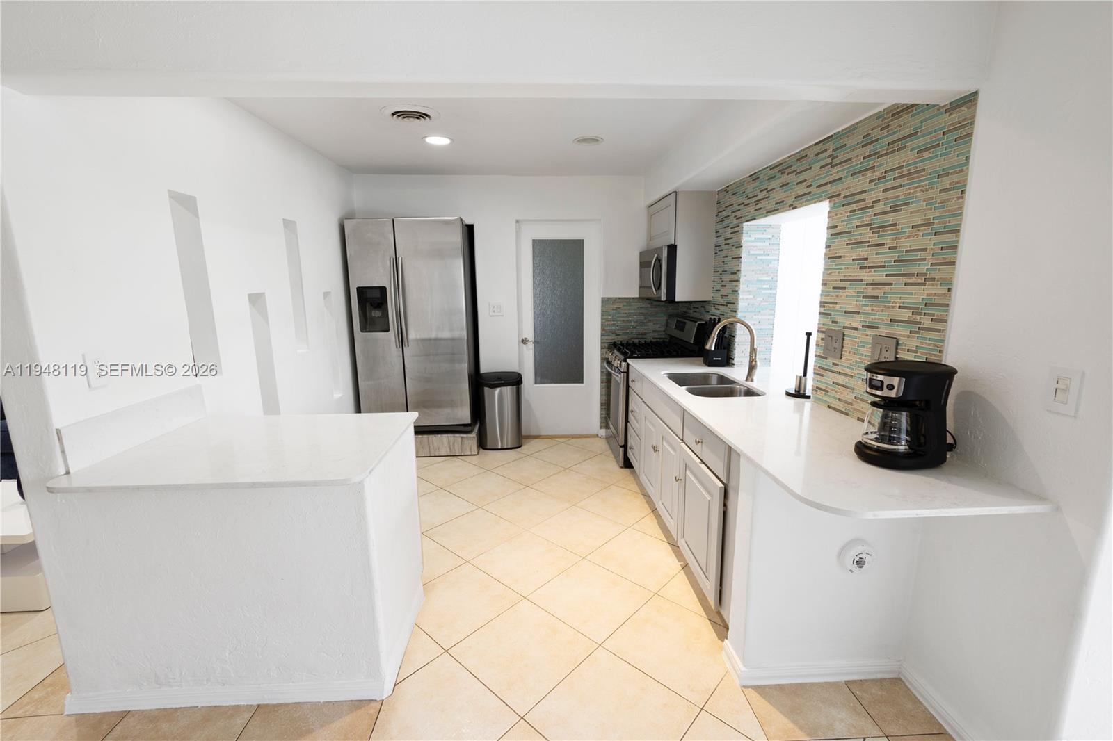 SUNRISE GOLF VILLAGE SEC - Residential