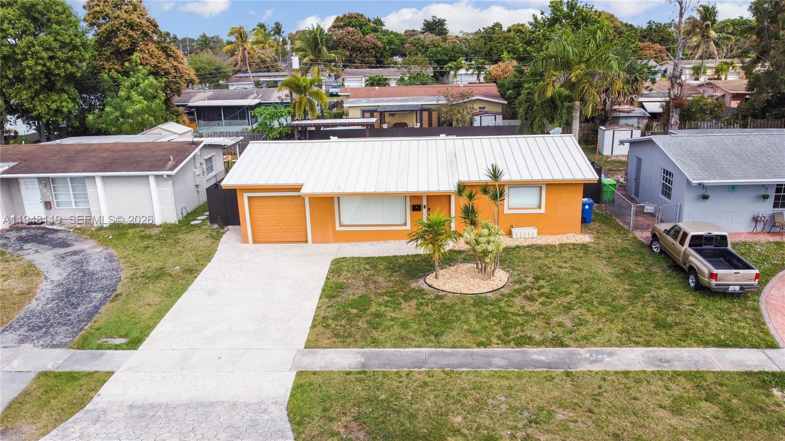 SUNRISE GOLF VILLAGE SEC - Residential