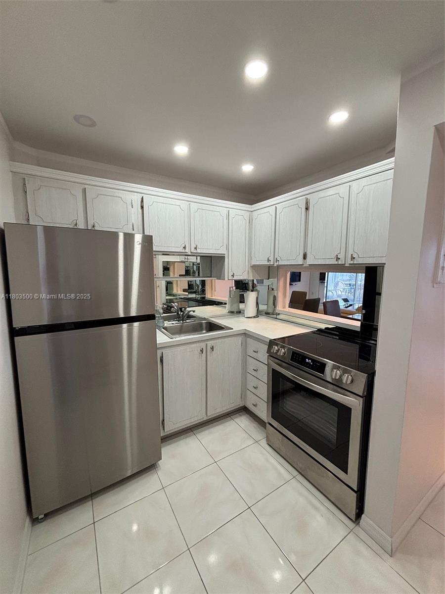2859 Leonard Dr G508, Aventura, Miami-Dade County, Florida - 1 Bedrooms  
1 Bathrooms - 