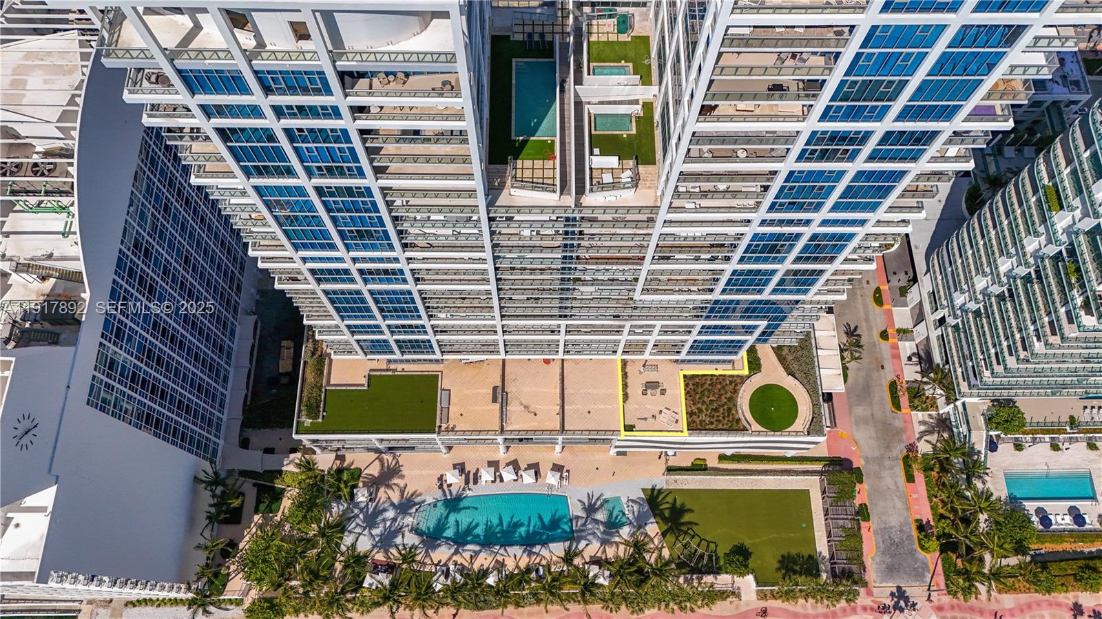 NORTH CARILLON BEACH COND - Residential