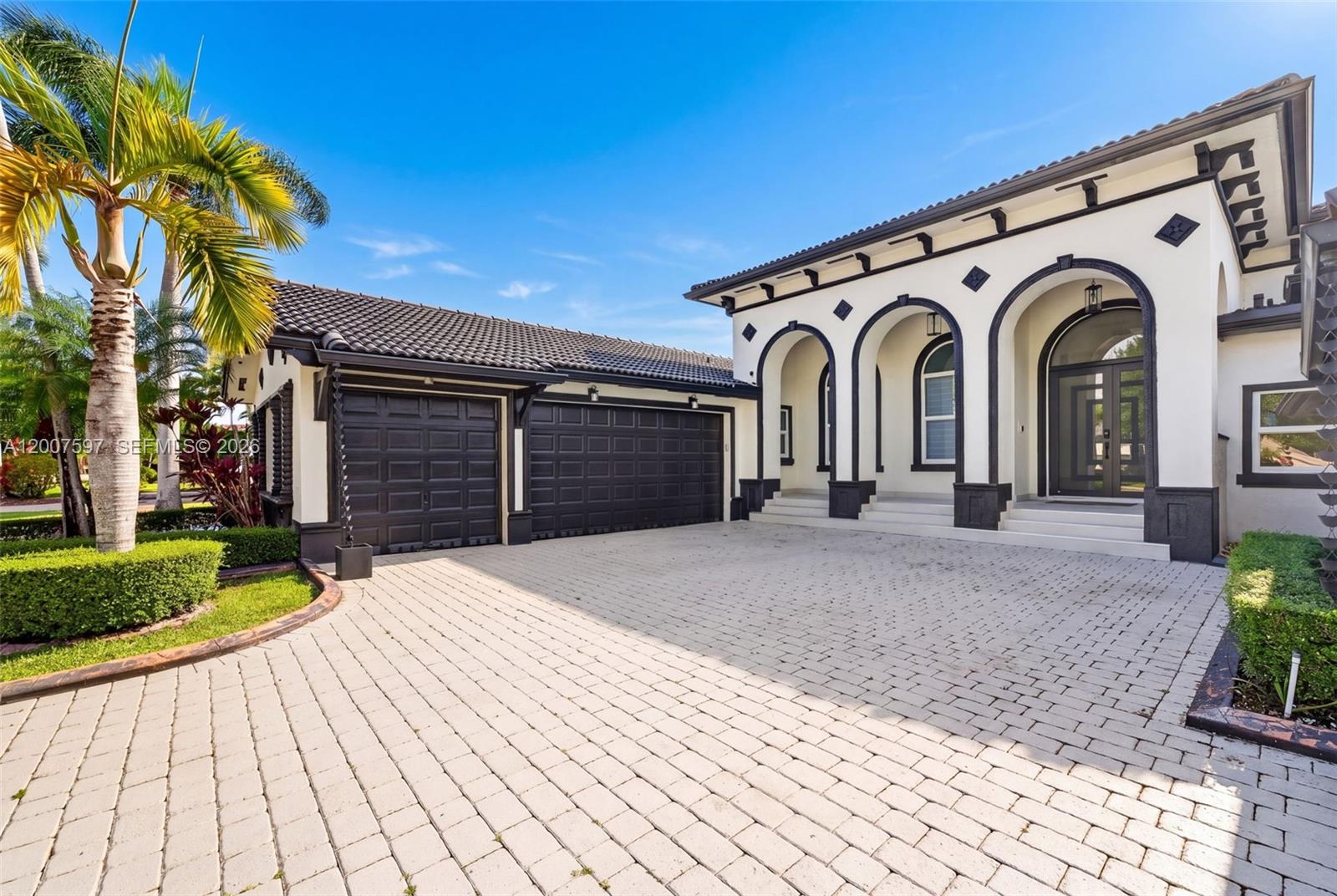 RENAISSANCE RANCHES - Residential