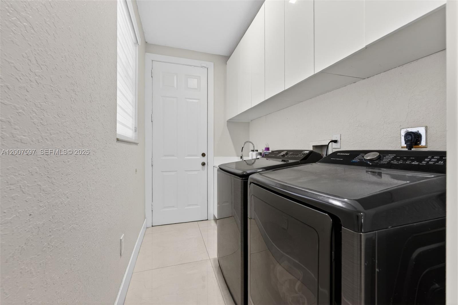 RENAISSANCE RANCHES - Residential